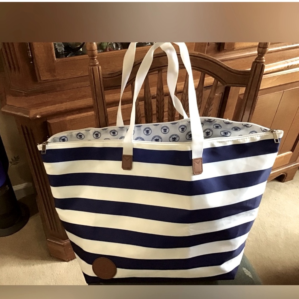 New in Package.Exclusive Royal Caribbean VIP Tote